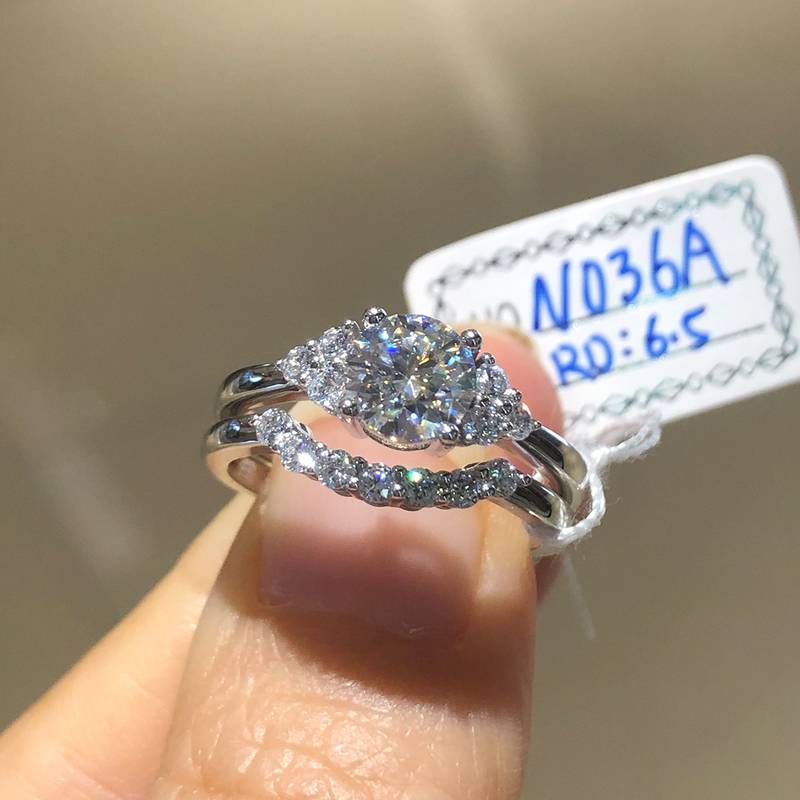Sansheng Stone Four Claw Women's Ring S925 Silver Plated Platinum Primary and Secondary Set Ring Stacking Customized Main Stone Moissanite Diamond 1.0ct/Secondary Stone High Carbon Diamond